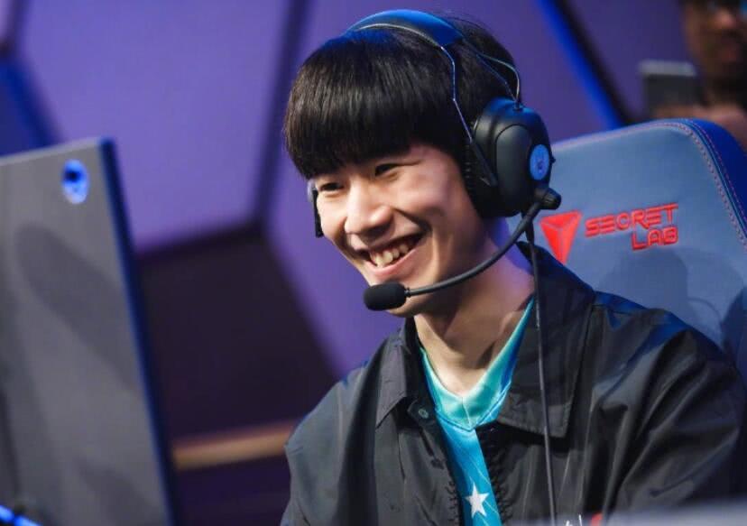 Weibo Gaming 官方博客发布了 Tian 问答：我觉得每天的训练赛都很有趣