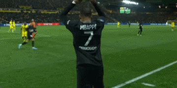 斯图加特4-0客胜前进之鹰，莱韦林双响，昂达夫两送助攻（斯图加特客场4-0击退前进之鹰：莱韦林梅开二度，昂达夫送出两次助攻）